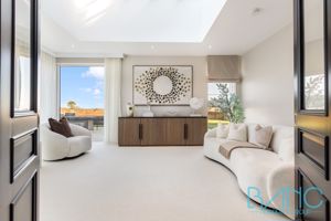 Photo 23- click for photo gallery